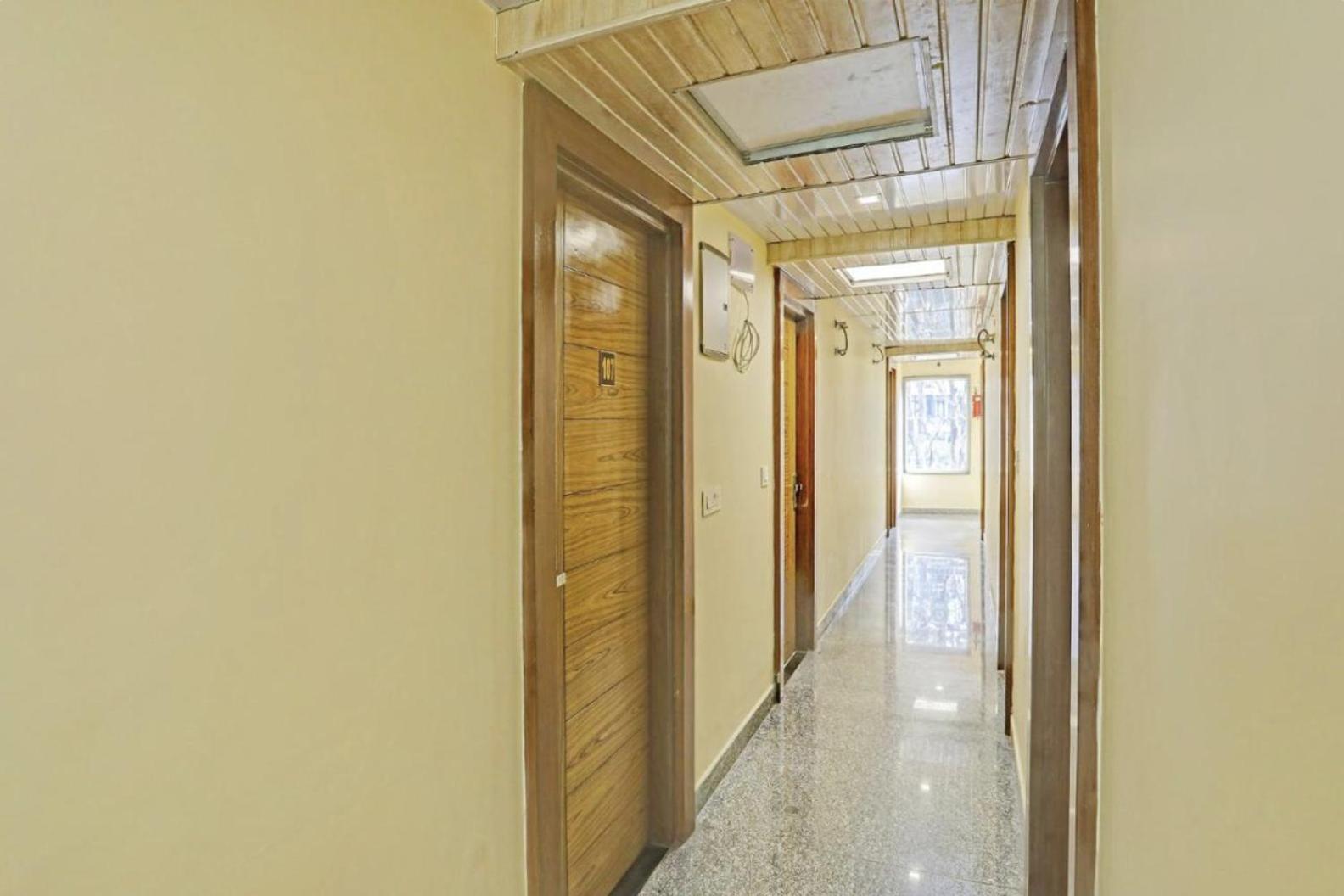 Hotel Woods View - Mall Road Массури Экстерьер фото